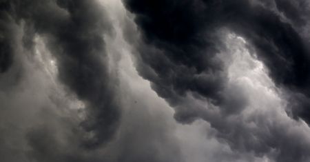 Prognoza pogody na dziś - 15 lipca. Burze i ulewy. Wszystko przez "Gislinde"