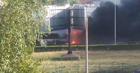 Pożar autobusu na gdańskim Chełmie. Kierowca musiał ewakuować pasażerów