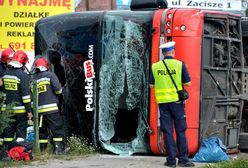 Wypadek Polskiego Busa na Podkarpaciu. Kierowca rozbił autokar, bo rozkładał fotel