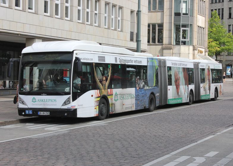 Autobusy w Hamburgu będą ładowane przez polską firmę