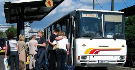 Bitwa o polskie drogi. Polonus ogłasza koalicję z lokalnymi przewoźnikami. Wygrają klienci