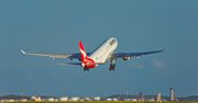 Samolot linii Qantas awaryjnie wylądował. Ewakuacja 271 pasażerów Airbusa [Zobacz wideo]
