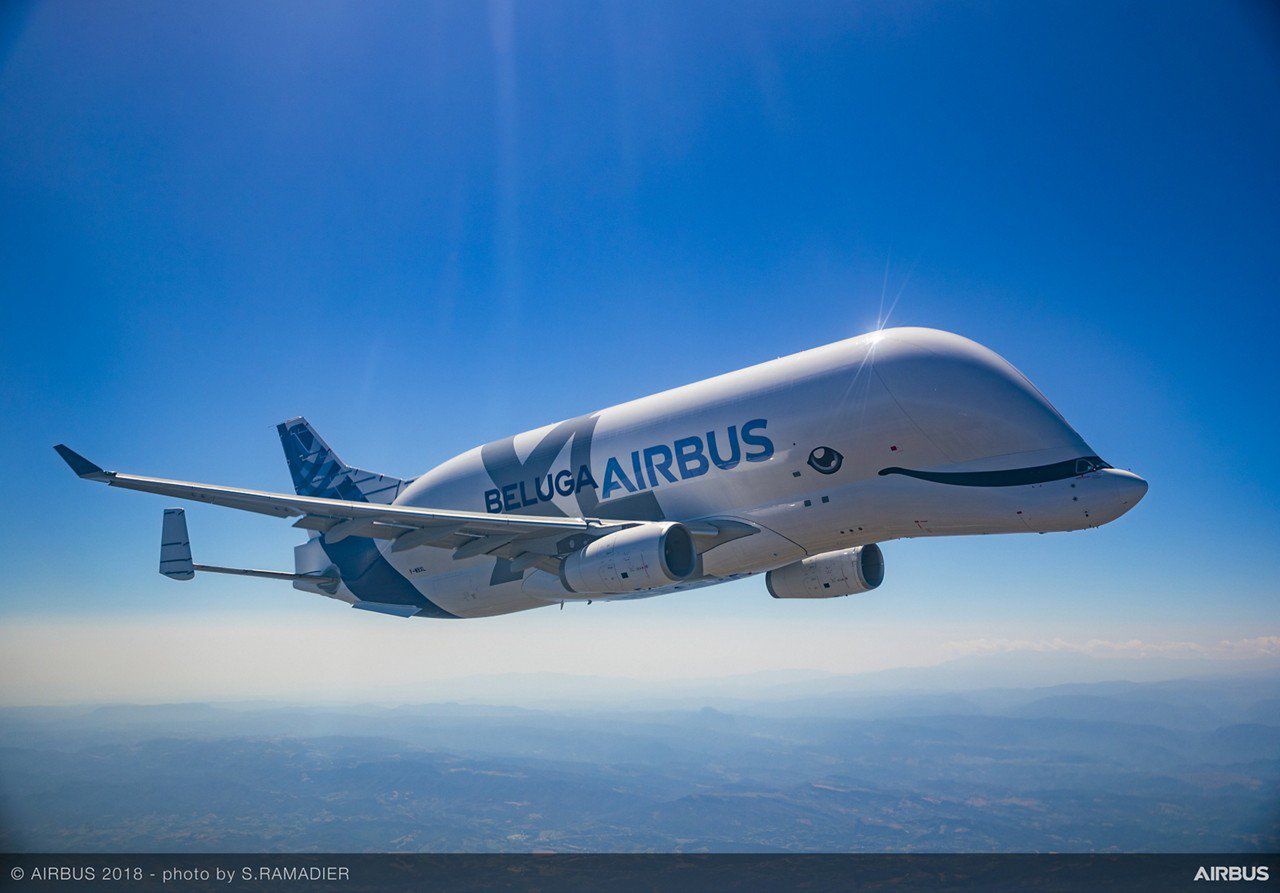 Airbus Beluga XL: pierwszy lot testowy. Samolot, który wygląda jak uśmiechnięty delfin