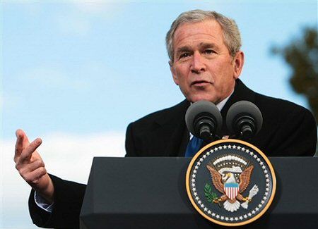 Prezydent Bush rozmawiał z rannym polskim ambasadorem