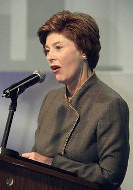 Laura Bush do rosyjskich dzieci - czytajcie więcej!