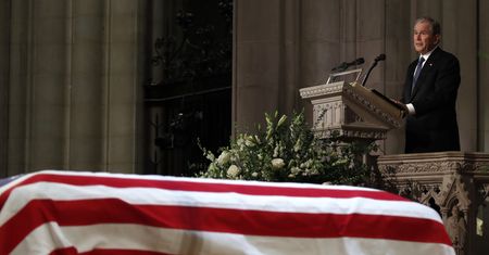 Obama i Clintonowie witają Lecha Wałęsę