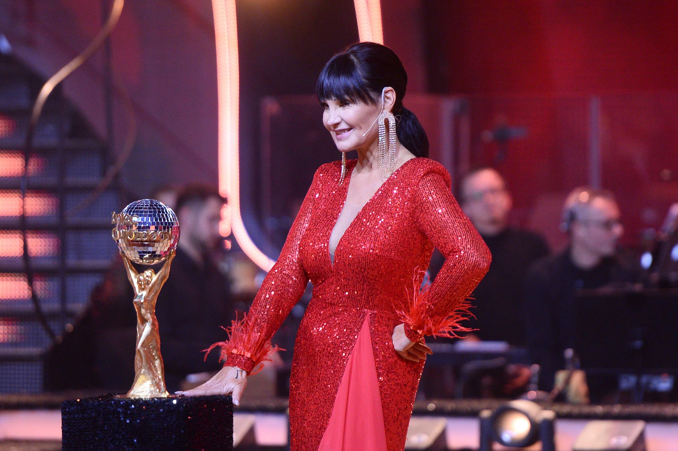 "Taniec z Gwiazdami": Iwona Pavlović niczym rasowa kusicielka. Dekolt sięgał do pępka