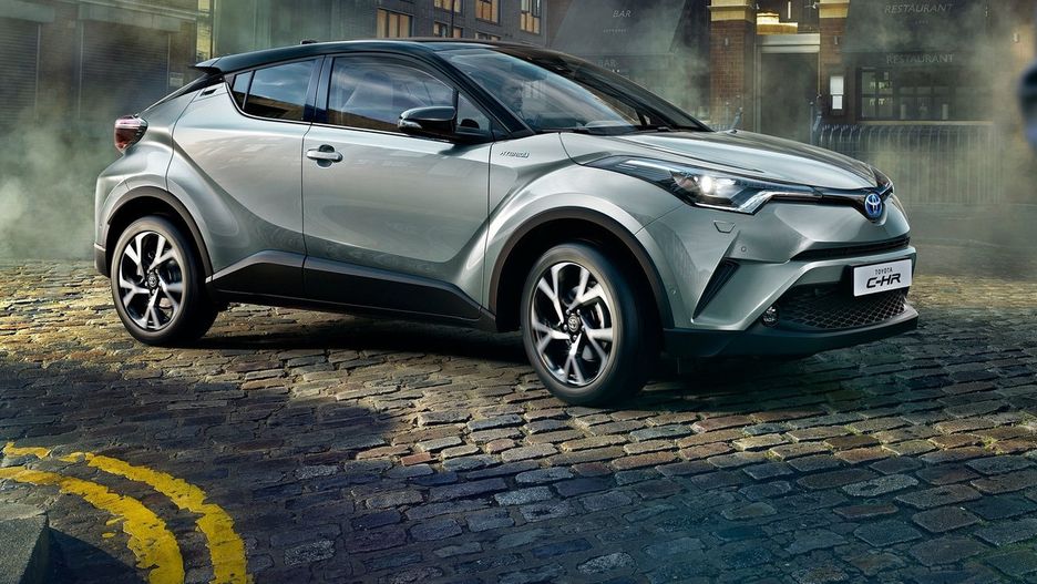 Przyciągająca oko stylistyka otworzyła Toyocie C-HR drzwi do sukcesu