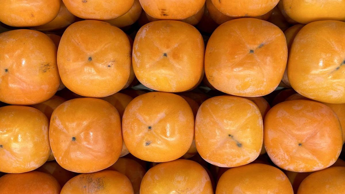 Owoc kaki to źródło witamin, minerałów oraz błonnika i polifenoli