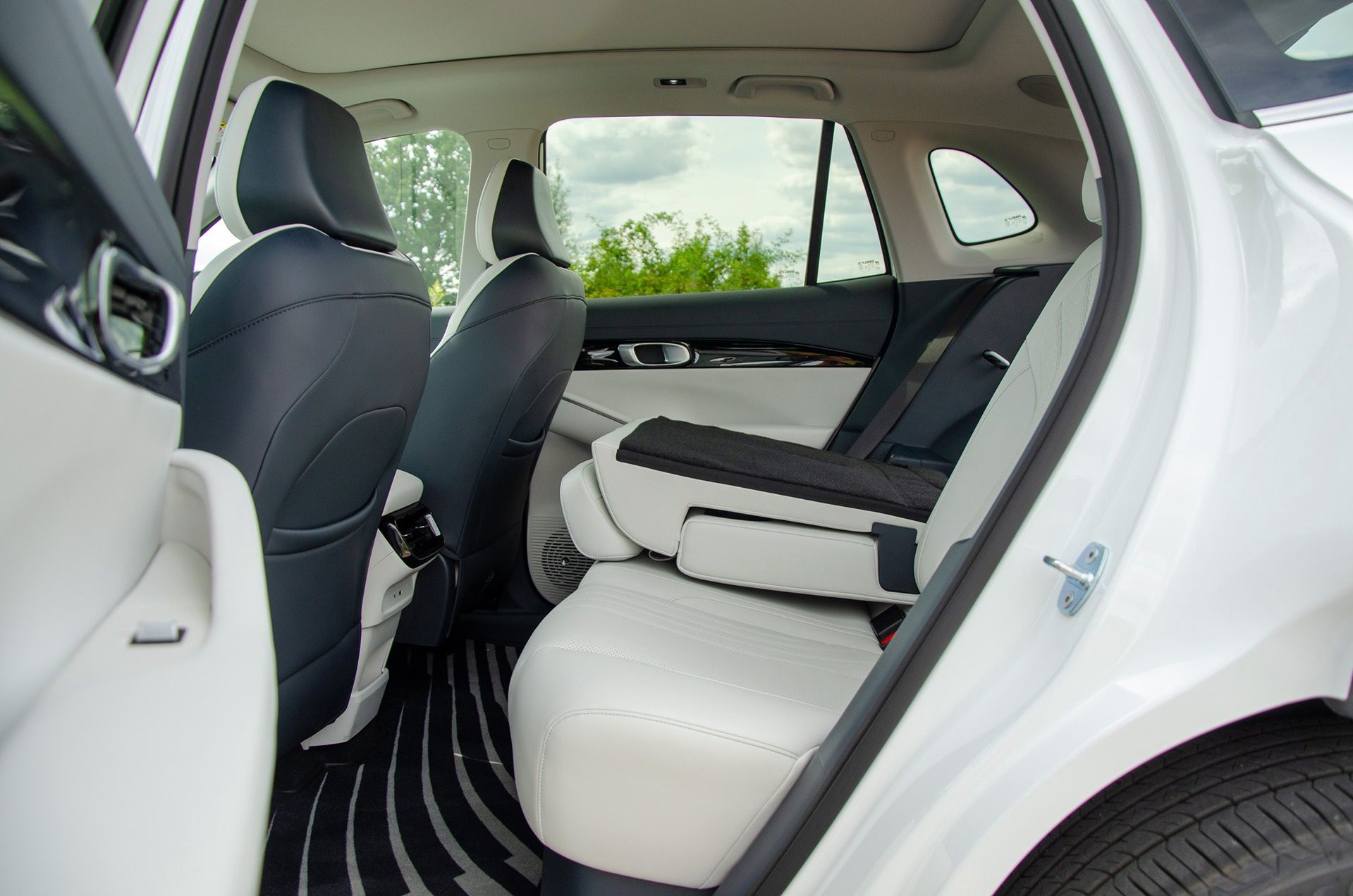 Geely EX5