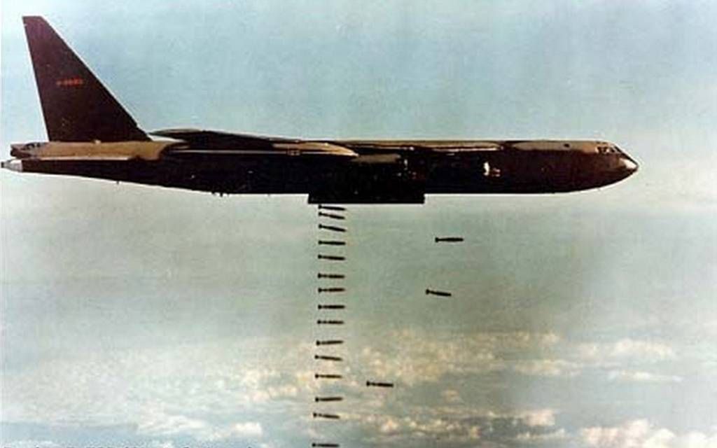 Niezwykłe konstrukcje [cz. 20]. B-52 Stratofortress - 60-letni weteran 7