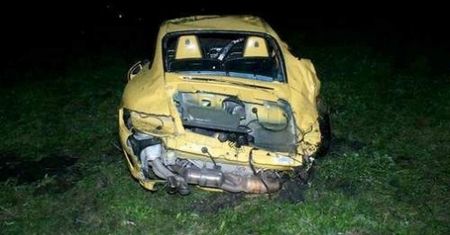 Rozbite Porsche 911 na krajowej 19!