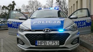 Dubiecko: Pijana kierująca próbowała uciec przed policją. Zatrzymała się dopiero na prywatnej posesji