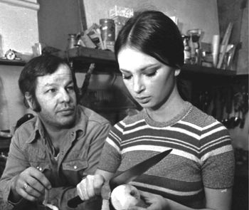 Był mężem Anny Dymnej. O jego śmierci narosły plotki