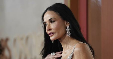 Siedział za Demi Moore na Oscarach. Pokazali jego reakcję na przegraną aktorki