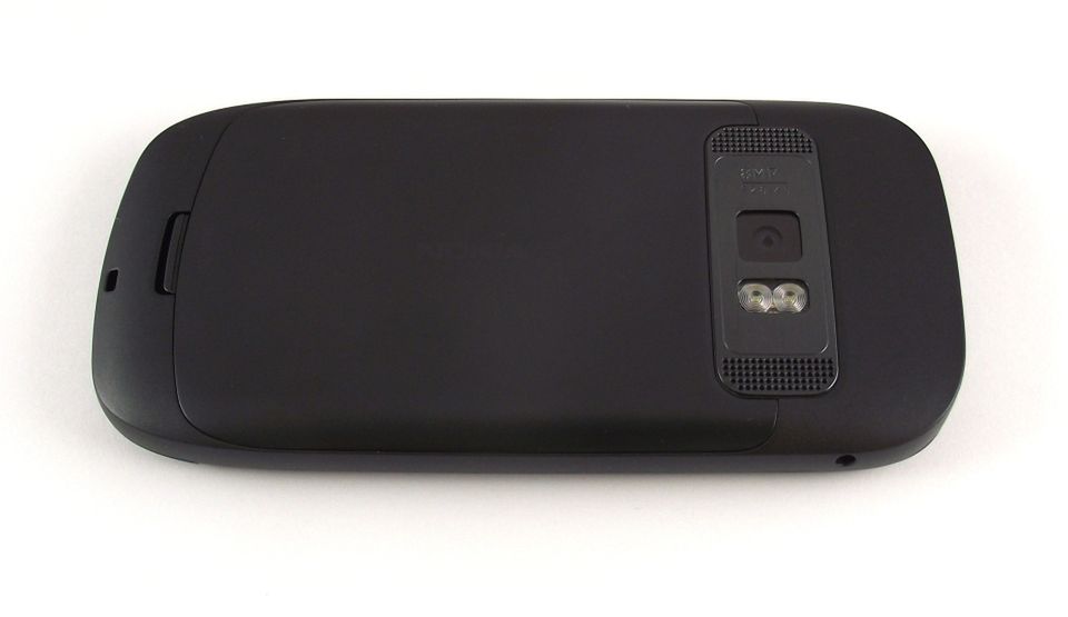 Nokia 701 - galeria zdjęć 2