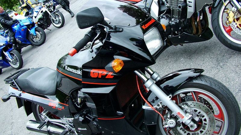 Kawasaki GPZ900R Ninja