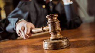 Kielce: Kibic Wisły Kraków w trybie przyspieszonym stanął przed sądem i usłyszał wyrok