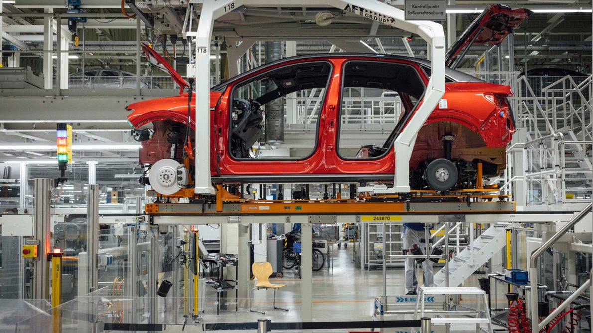 Produkcja samochodu nie może się obyć bez elektroniki