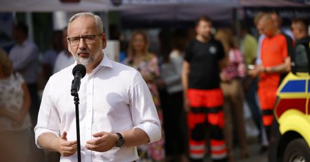 Ministerstwo Zdrowia nie chce płacić 100 tys. zł kary za Niedzielskiego. Sprawa trafiła do sądu