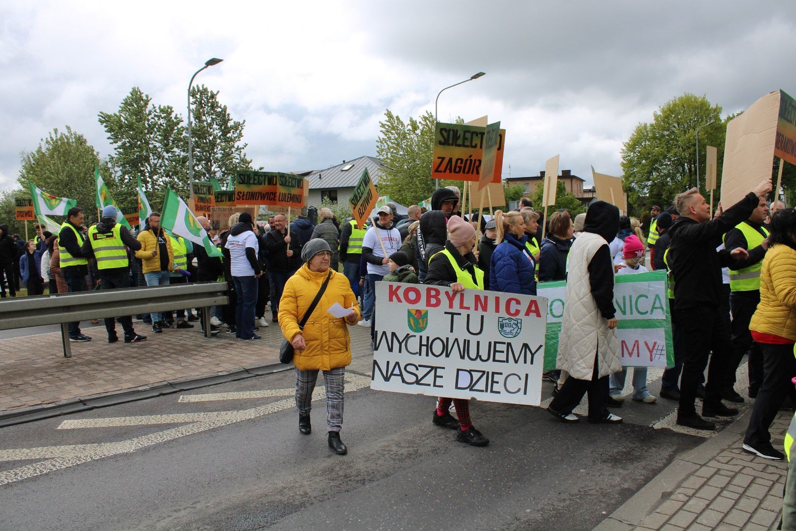 Protest mieszkańców gminy i miasta Kobylnica.