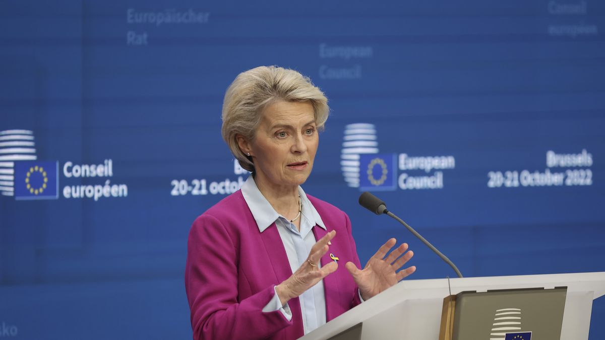 Ursula von der Leyen President of the European Commission talks to the media and answers questions of journalists at a joint press conference with Charles Michel President of the European Council after the EU summit with the European leaders and an agreement about the energy and gas topic in front of a blue screen with the flag of Europe. European Council Tackle Energy Crisis And Russia-Ukraine Conflict. Brussels, Belgium on 21 October 2022 (Photo by Nicolas Economou/NurPhoto via Getty Images)