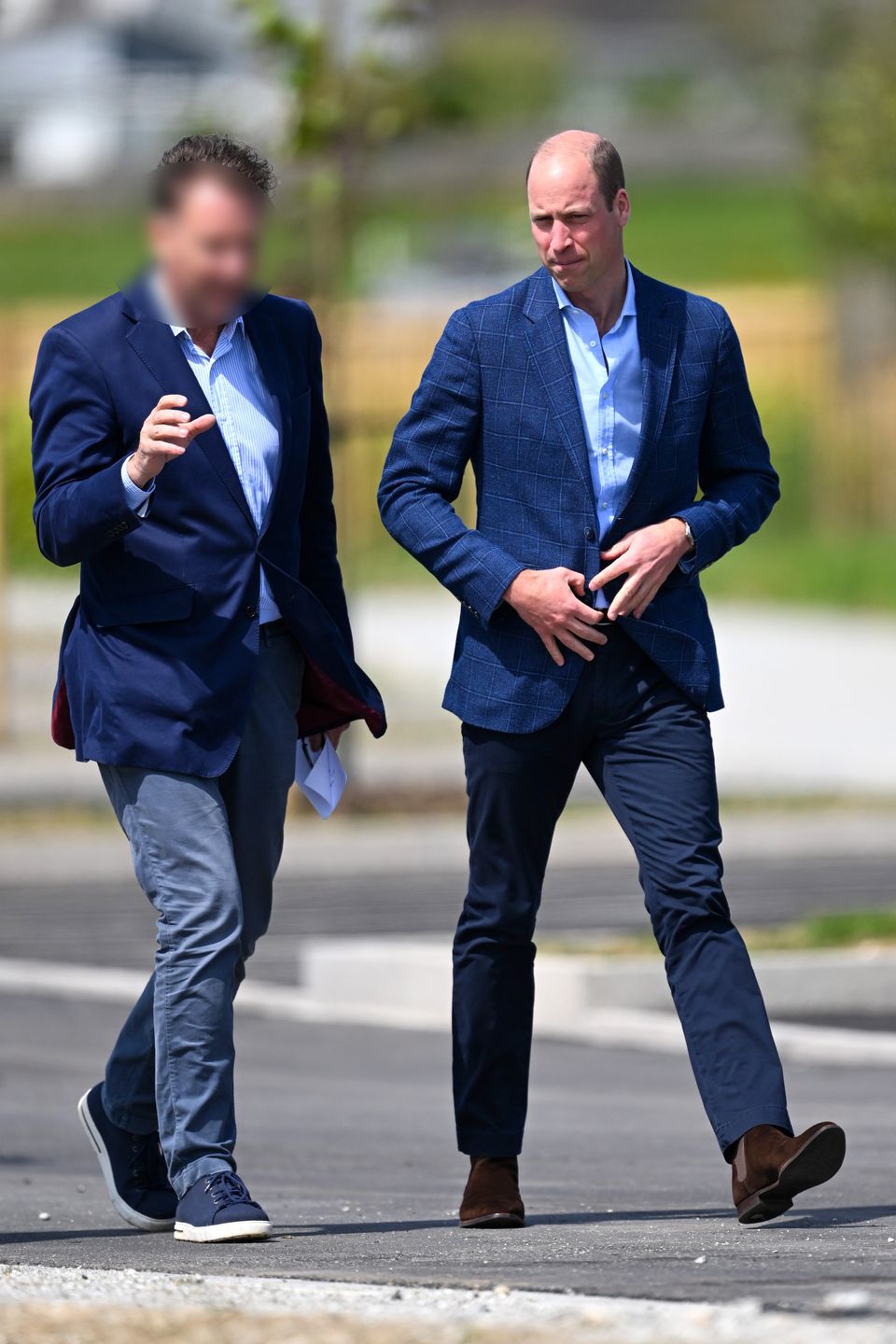 William i Karol są "zajęci" w trakcie wizyty Harry'ego w Wielkiej Brytanii
