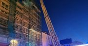 Nietypowa akcja w Tarnowskich Górach. Pijany 20-latek wszedł na rusztowanie