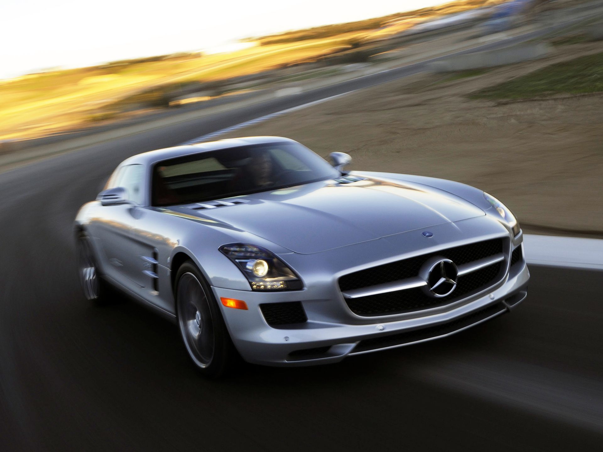 Żegnamy króla: odchodzi Mercedes-Benz SLS AMG 131