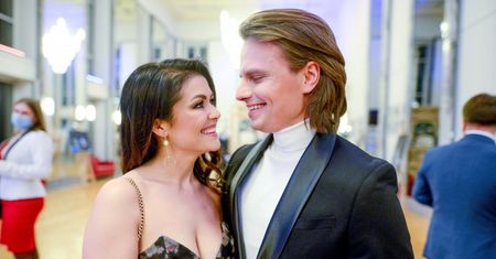 Kasia Cichopek i Marcin Hakiel rozwodzą się po 17 latach. Najbardziej cukierkowa para przechodzi do historii