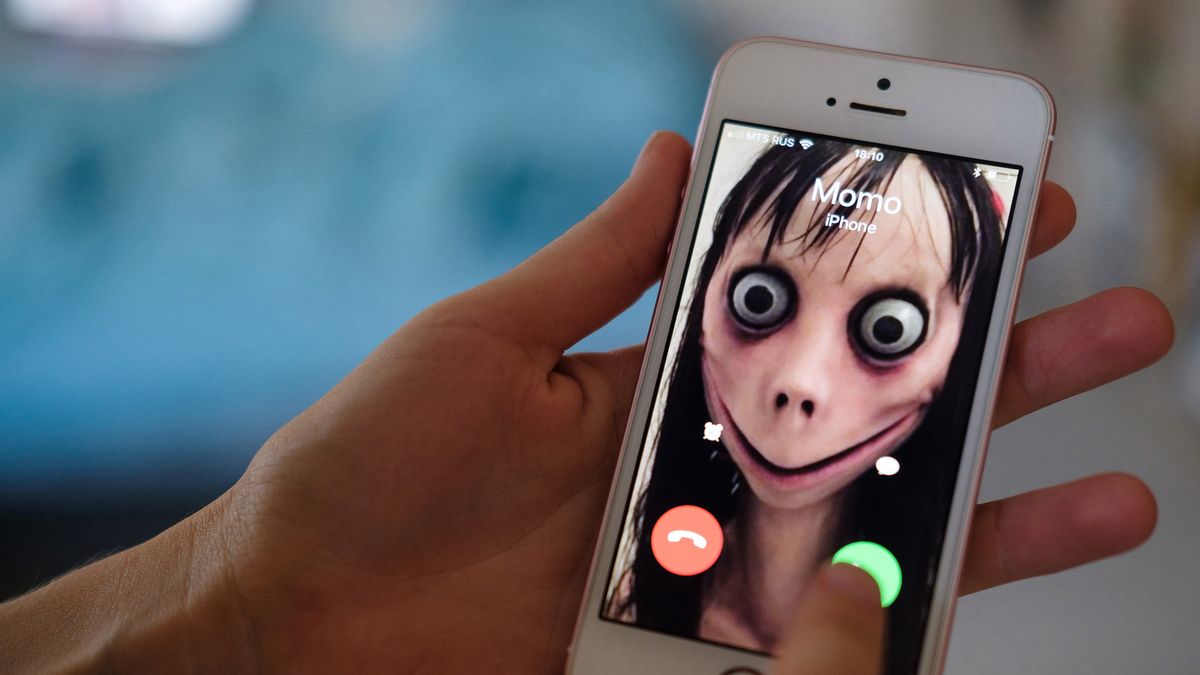 YouTube walczy z monetyzacją filmów z lalką Momo (depositphotos)