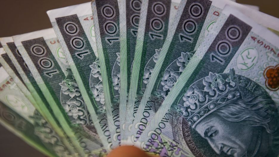 1000 zł dofinansowania do ferii zimowych.