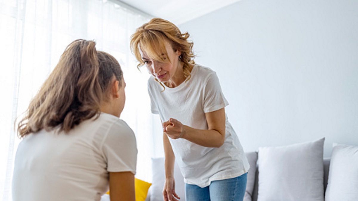 Matka nie chce przytulać 11-letniej córki. Zdradziła przyczynę, będziecie w szoku (zdjęcie ilustracyjne)