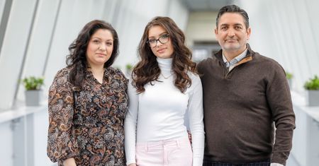 To dzięki nim zrobiła karierę. Kim są rodzice Viki Gabor i czym się zajmują? "Ich zdanie jest dla mnie najważniejsze"