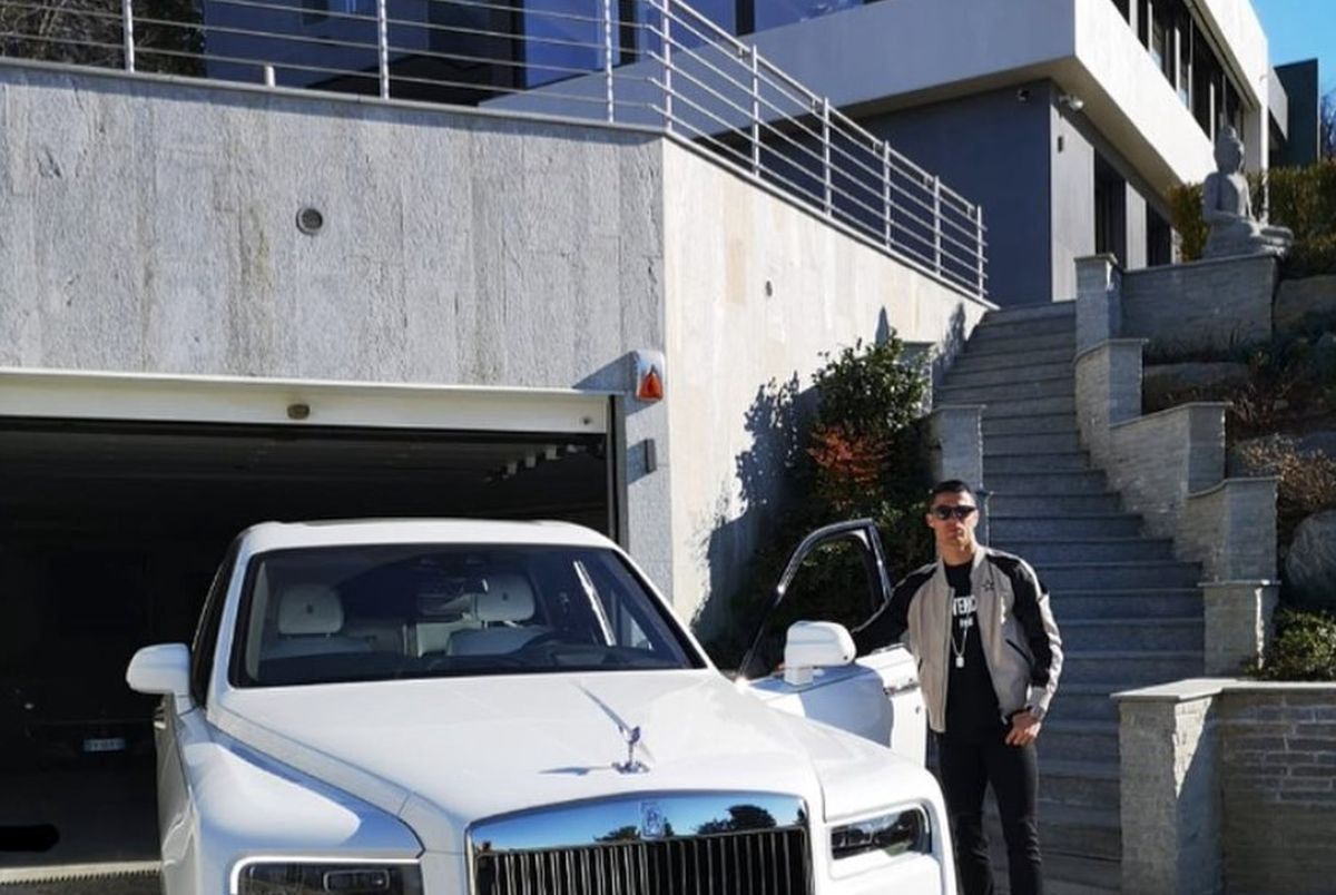 Ronaldo i Messi. Tak wygląda życie jedynych miliarderów wśród piłkarzy