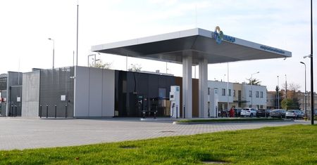 Pierwsza w Lublinie stacja do tankowania wodoru jest już gotowa. Na razie tankują tam tylko autobusy [ZDJĘCIA]