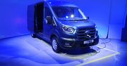 Elektryczny Ford Transit z bliska. Taki problem to marzenie każdego importera