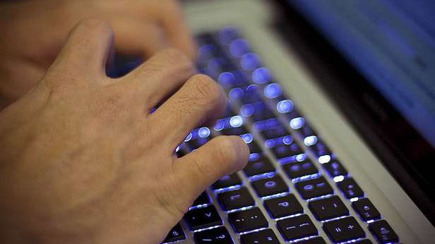 Zarobki w branży IT. Najlepiej zarabiają programiści 1