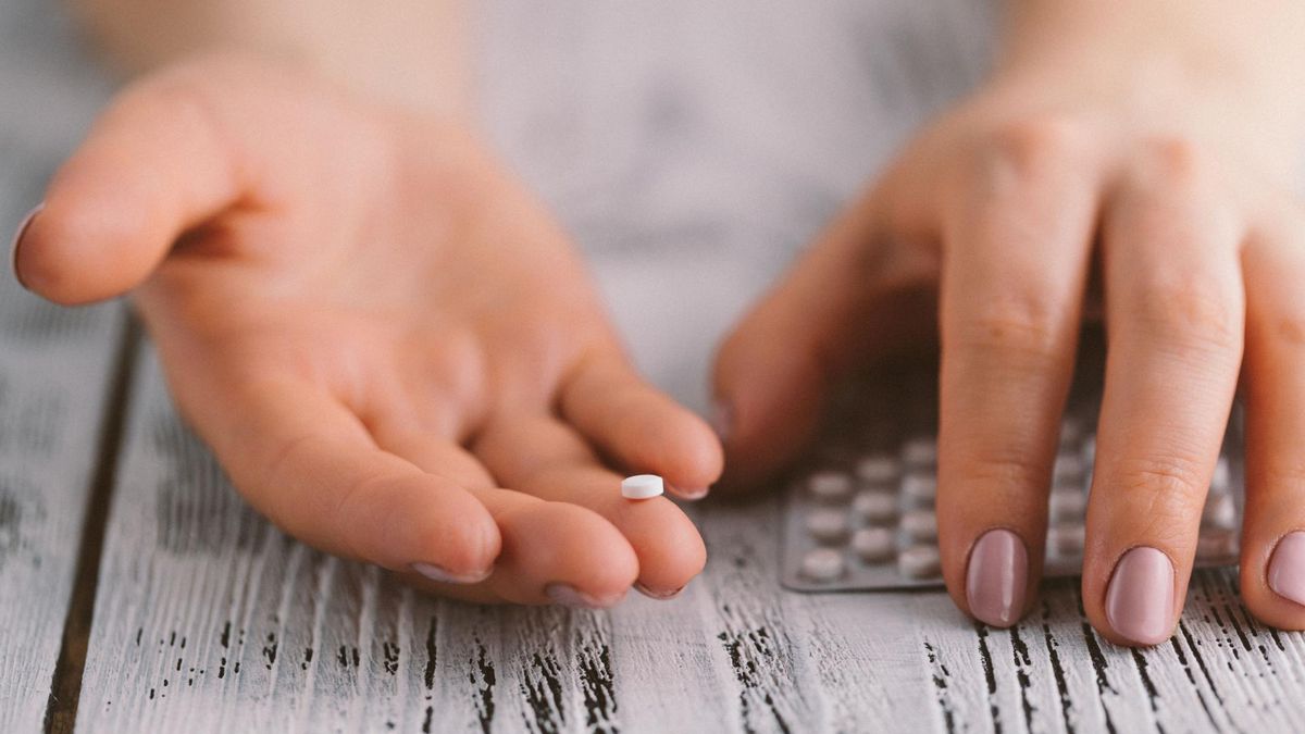 Tabletki antykoncepcyjne mogą być jedno lub dwuskładnikowe [123rf.com]