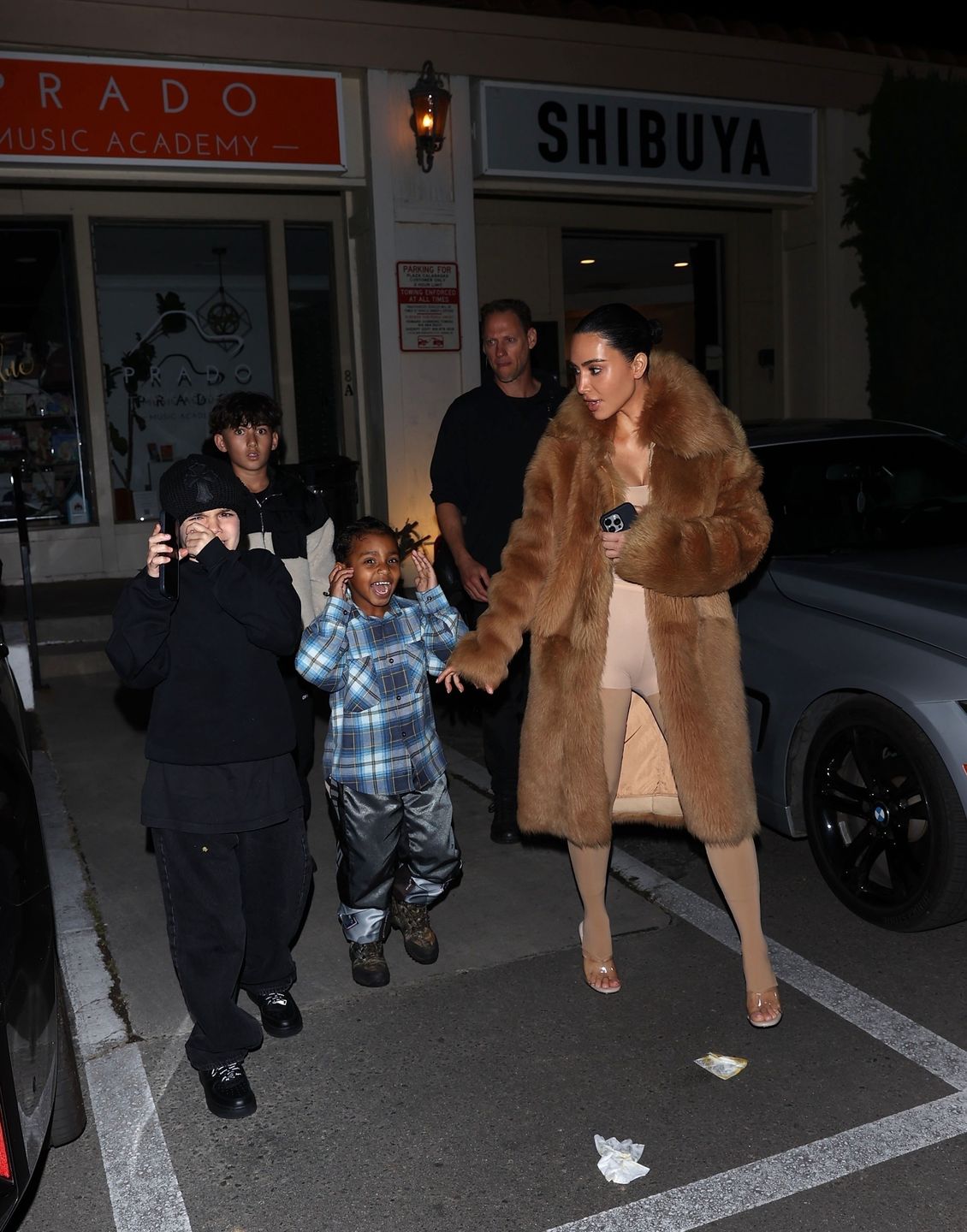Kim Kardashian, Saint West, Psalm West i Reign Disick