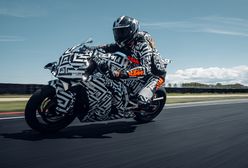 Piekło zamarzło. KTM 990 RC R będzie drogowym sportem