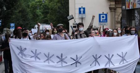 Ruch ośmiu gwiazd. "To nie koniec, zwieramy szyki"