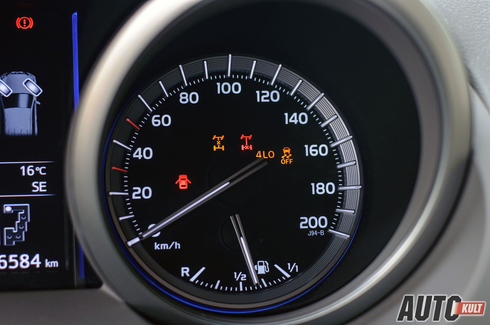 Toyota Land Cruiser 150 3,0 D4D A/T Invincible - test [galeria zdjęć] 20