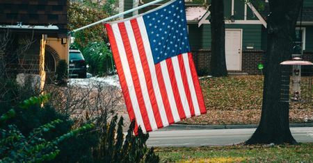 Kursy walut. Złoty zyskał dzięki danym z USA