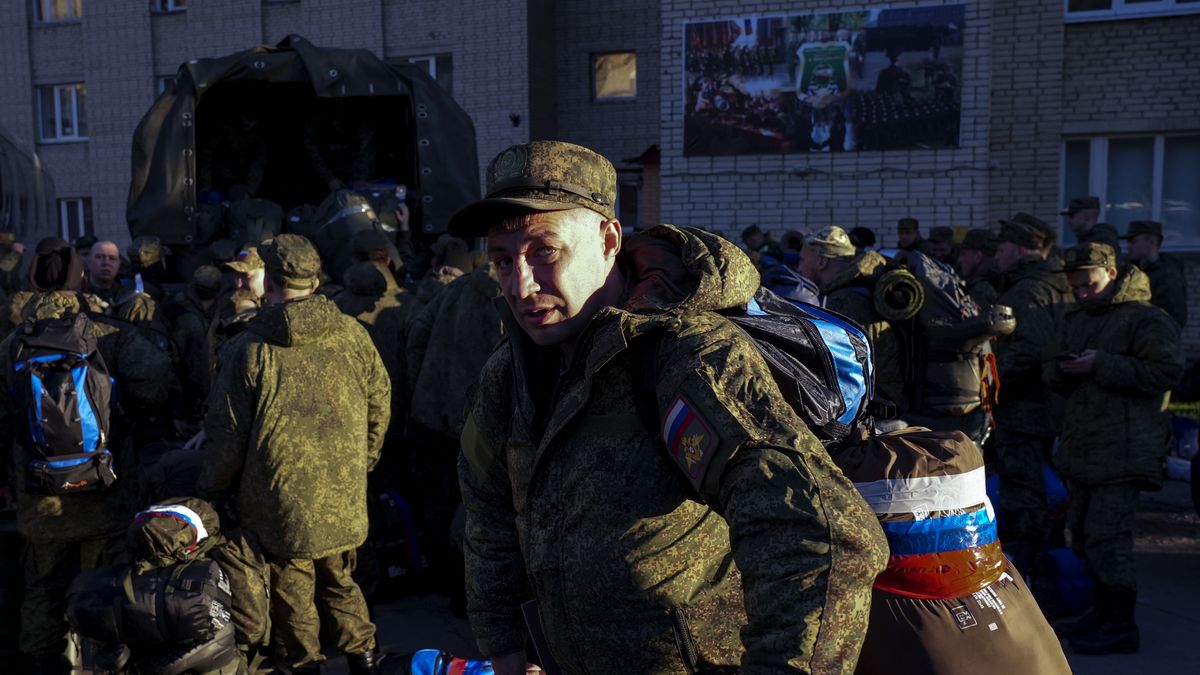 Partial mobilization in Russia
MOSCOW, RUSSIA - OCTOBER 10: Russian citizens drafted during the partial mobilization are seen being dispatched to combat coordination areas after a military call-up for the Russia-Ukraine war in Moscow, Russia on October 10, 2022. (Photo by Stringer/Anadolu Agency via Getty Images)
Anadolu Agency
russia-ukraine war, combat coordination areas, coordination areas, drafted citizens, drafted men, military call-up, mobilization, moscow, partial mobilization, russian citizens, russia's partial mobilization