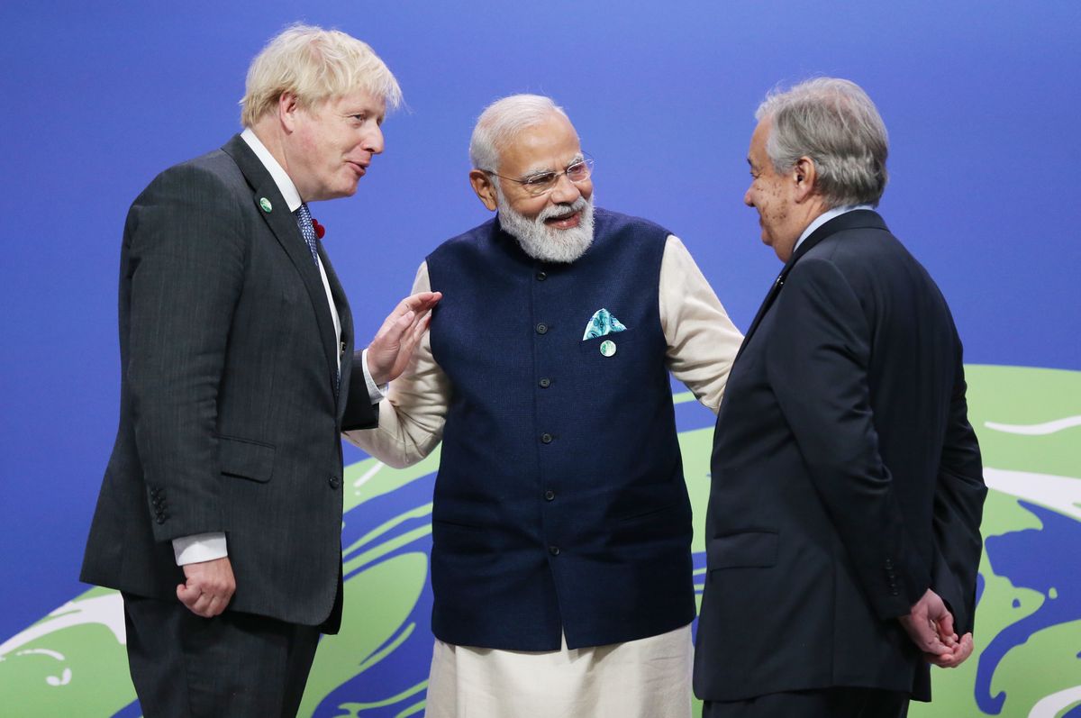 Brytyjski premier Boris Johnson, premier Indii Narendra Modi oraz sekretarz generalny ONZ Antonio Guterres