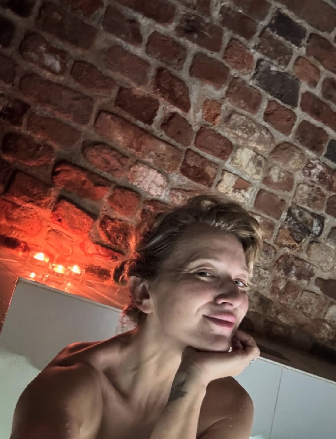 Justyna Szyc-Nagłowska pozuje topless