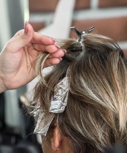 Wynagrodzenia. Zobacz, ile zarabia kosmetyczka i fryzjerka w Polsce