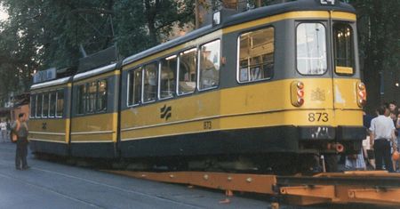 Na czas dostawy wagonów, zablokowano ruch. 34 lata temu do Poznania dotarły "Holendry"