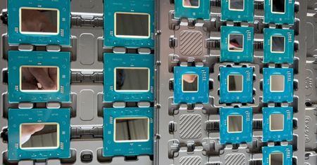 Intel ARC Alchemist. Nowe informacje oraz zdjęcie rdzeni